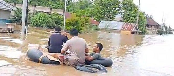 BPBD Bungo Sebut Ketinggian Banjir Capai 1,5 Meter, Kini Fokus Evakuasi Warga